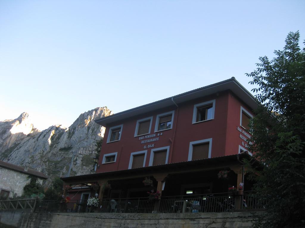 Hostal El Duje Tielve Екстериор снимка